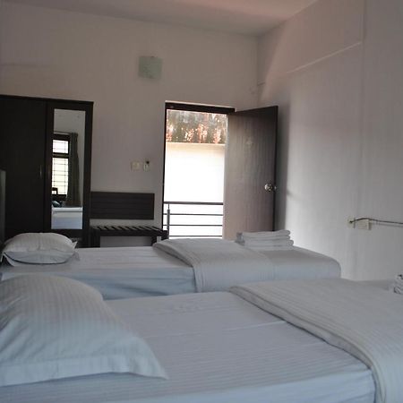 Daswal B&B Hotel Madikeri Luaran gambar