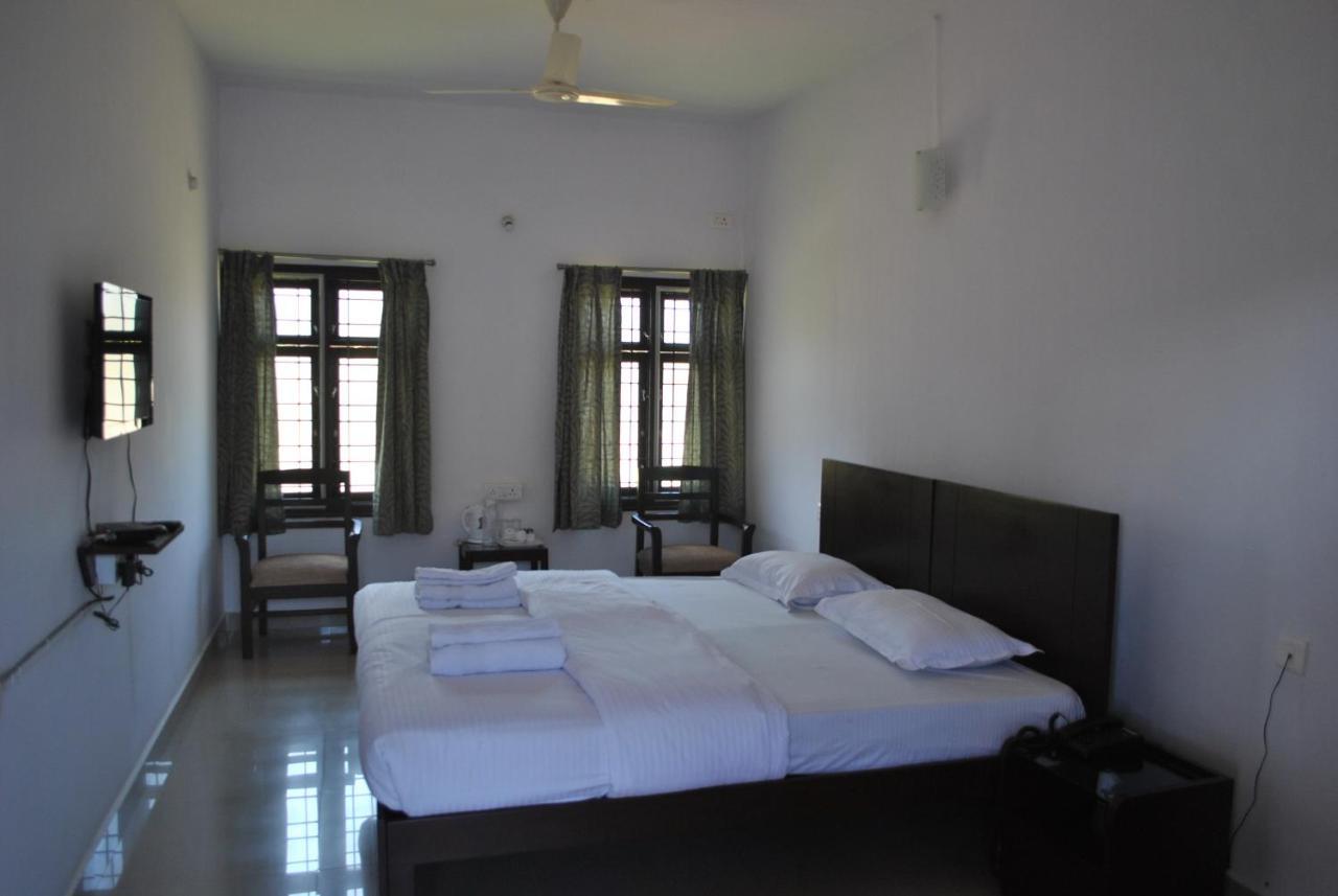 Daswal B&B Hotel Madikeri Luaran gambar