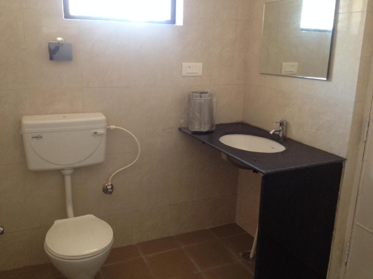 Daswal B&B Hotel Madikeri Luaran gambar