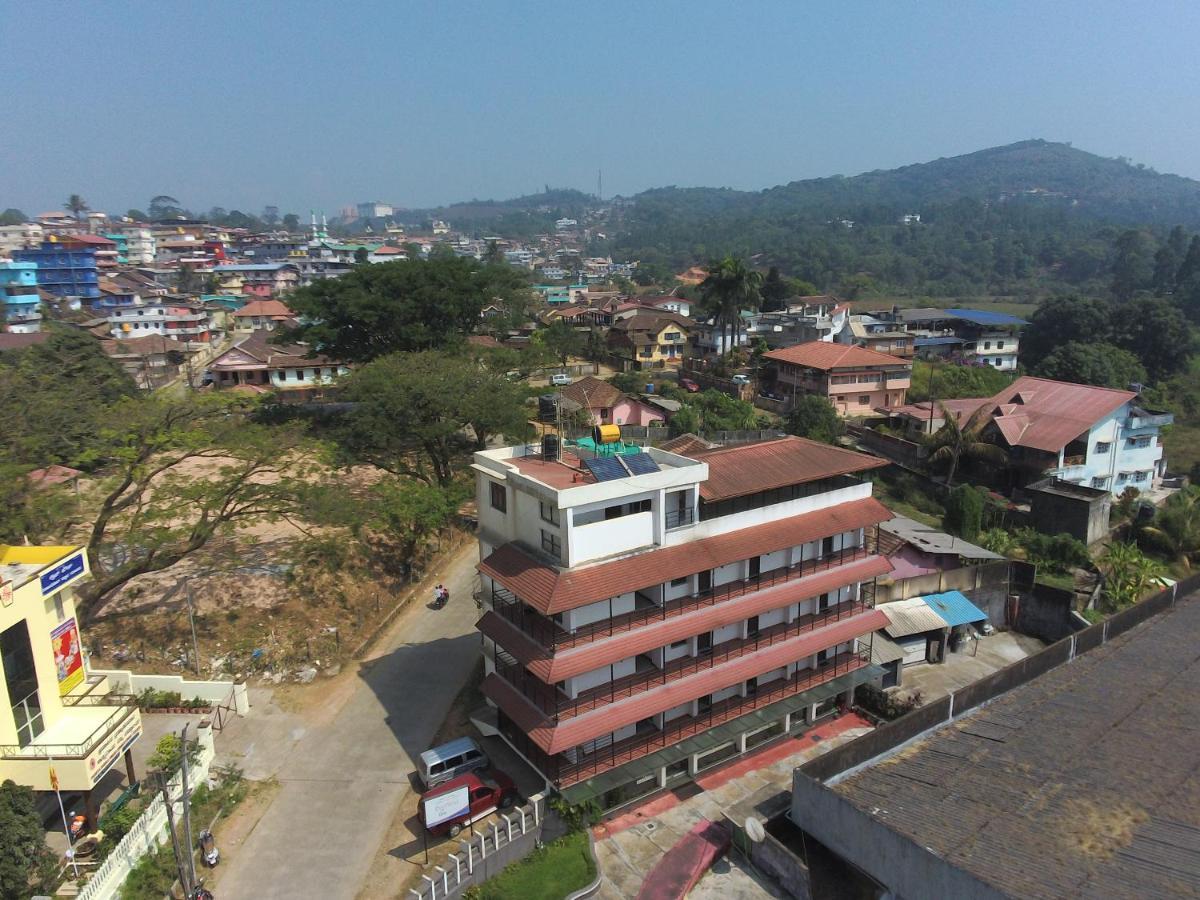 Daswal B&B Hotel Madikeri Luaran gambar